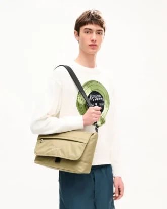 kenzo signature messenger veske 2 330x413 - &laquo;Kenzo Signature&raquo; messenger-veske